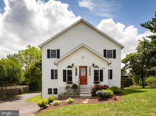 1532 Senseny Rd, Winchester, VA 22602