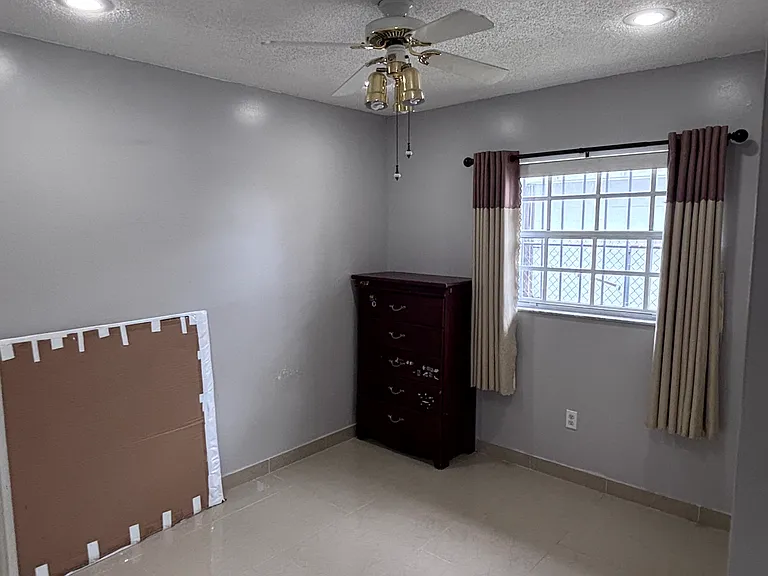 6615 N Clark Ave — Photo 12