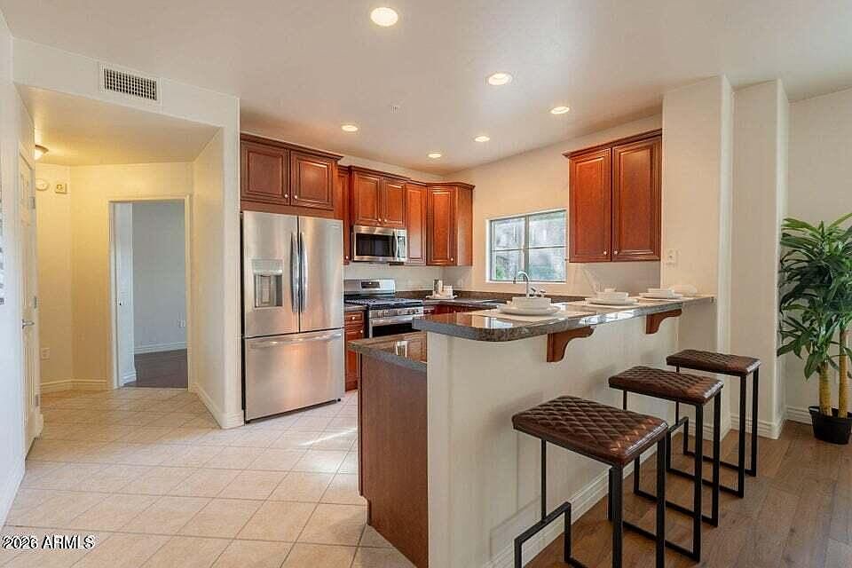 5450 E DEER VALLEY Drive #1208, Phoenix, AZ 85054 | Zillow