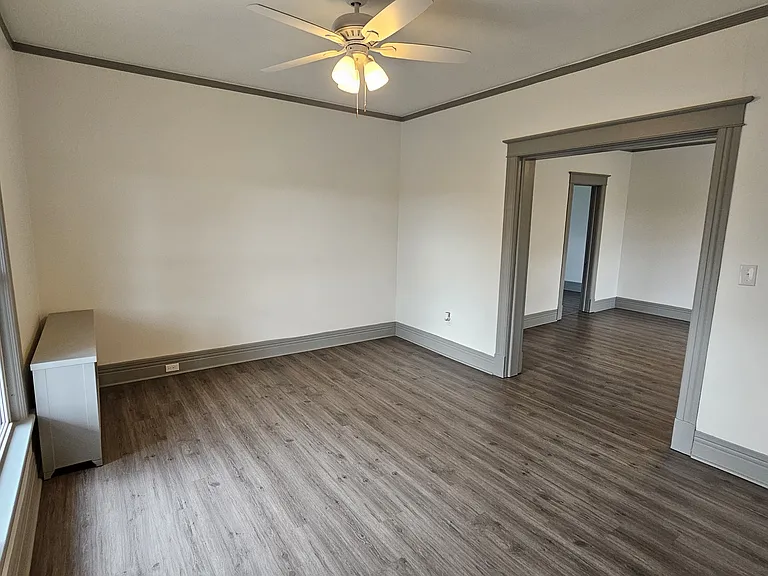 412 E Main St #2 — Photo 11