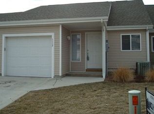 1117 Newfoundland Dr, Manhattan, KS 66503