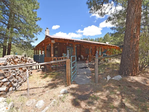 19 Canoe Ct, Jemez Springs, NM 87025
