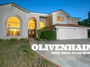 1060 Olive Crest Dr, Encinitas, CA 92024