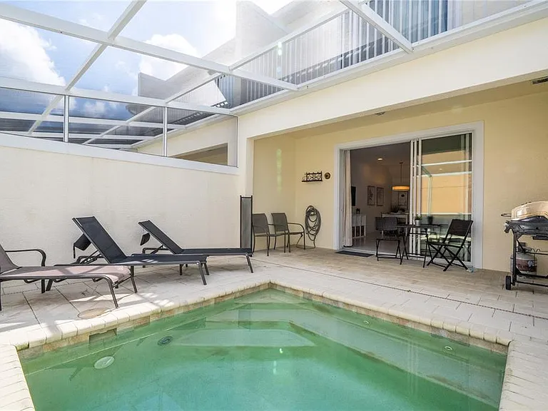 1615 Retreat Cir — Photo 46