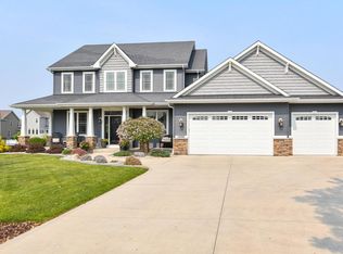 1508 Sara Ct, Burlington, WI 53105