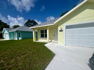 1235 11th Ct SW, Vero Beach, FL 32962