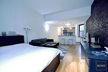 Rented by Bond New York