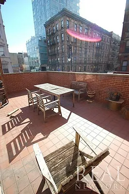 Rented by REAL New York | media 37