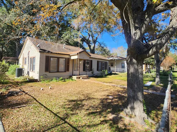 503 Penick Rd, Waller, TX 77484