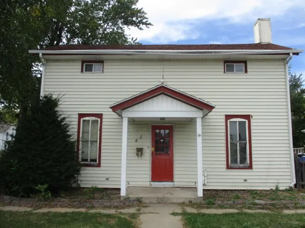 48 S Worthington St, Oconomowoc, WI 53066