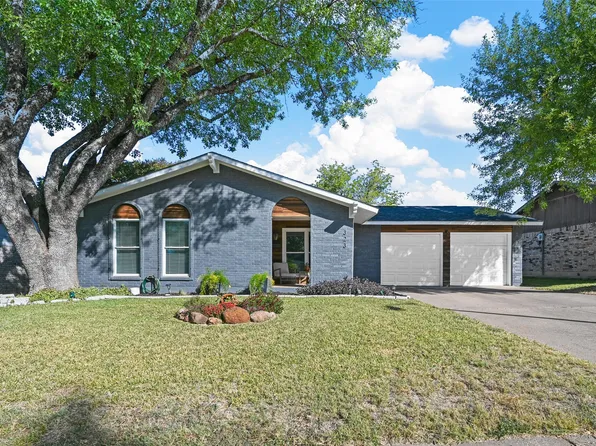 323 Halo St, Duncanville, TX 75137