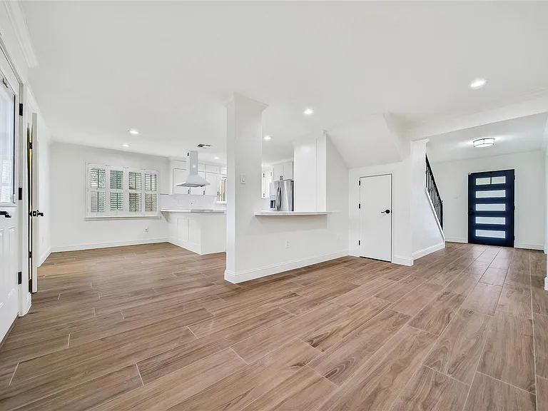950 Del Norte St — Photo 22