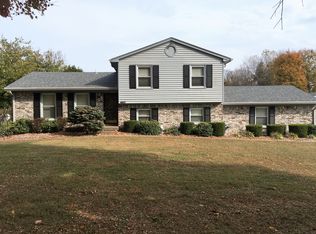 4807 Fox Chase Dr, Shepherdsville, KY 40165