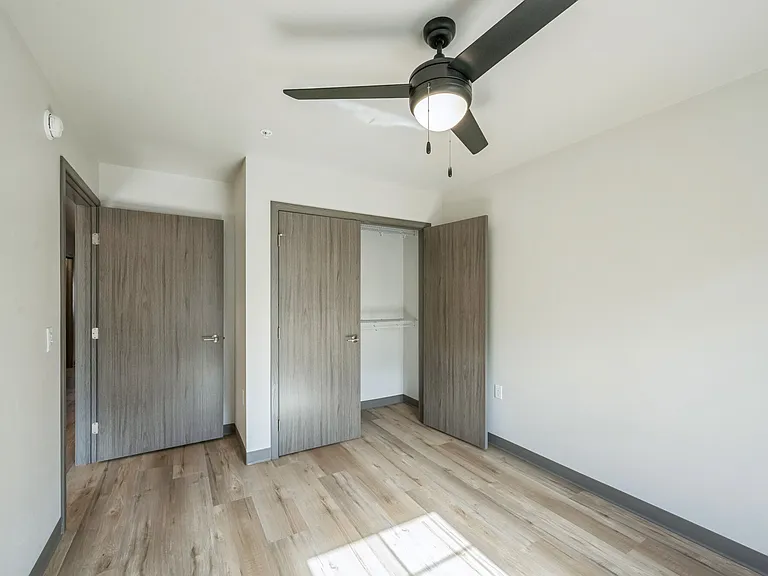 1160 Richard St #10 — Photo 17