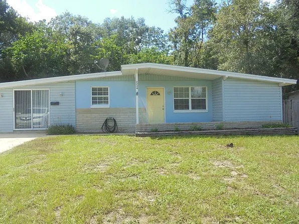 2234 Monteau Dr, Jacksonville, FL 32210
