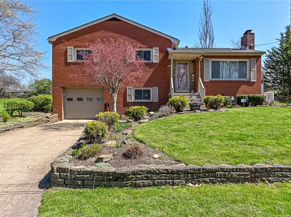901 Roosevelt St, Conway, PA 15027