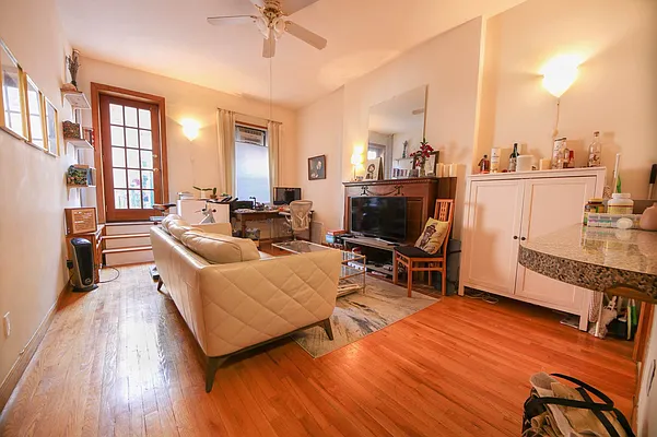 Rented by City Stop Realty | media 1