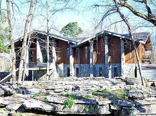 828 Tannahill Dr SE, Huntsville, AL 35802