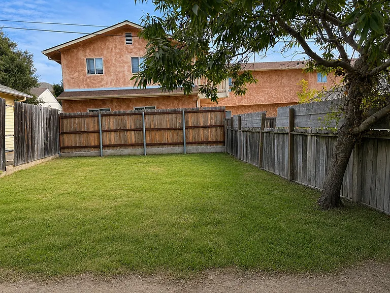 274 Hathway Ave — Photo 26