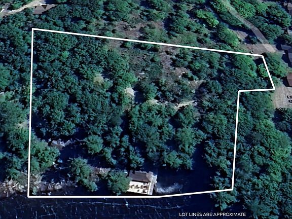 3rd image of 1076 Birch Point Rd #1