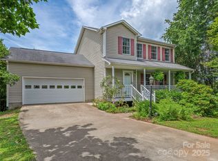 7 Mill Stone Dr, Asheville, NC 28803