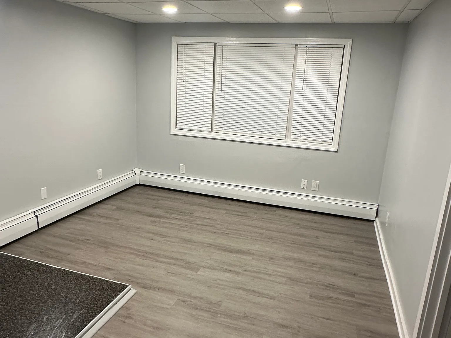 2 bed, 655 sqft, $1,750 — Photo 2