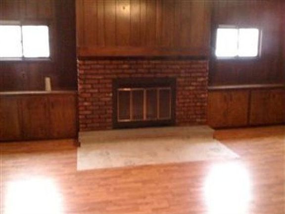 3rd image of 30745 Bayridge Blvd