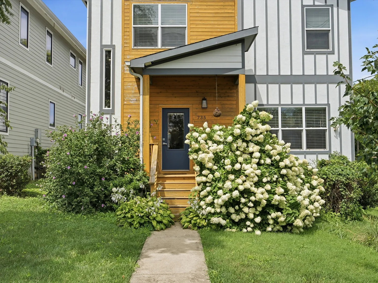 3 bed, 2.5 bath, 2123 sqft, $3,000 — Photo 4