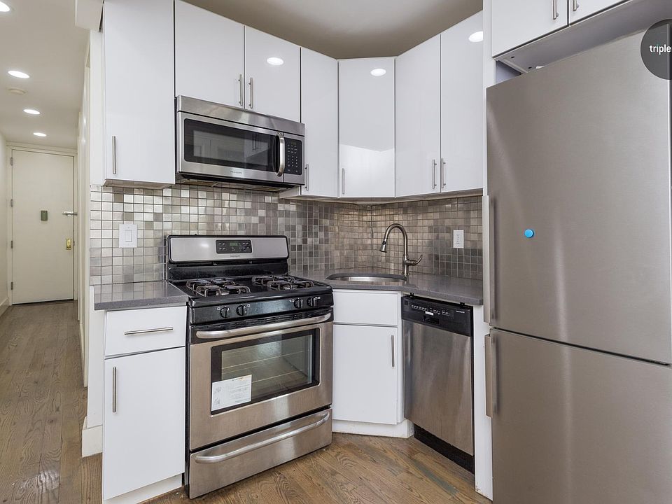 1st image of 2427 Hoffman St APT 4