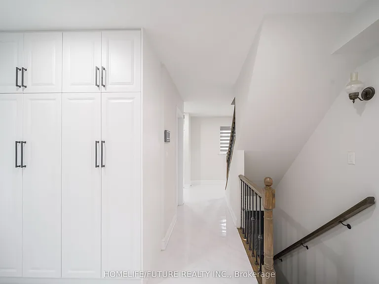 8 Coltman Cres — Photo 9