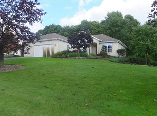 5096 Greenbank Dr, Jamesville, NY 13078