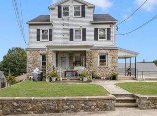 26 Pawtuxet Ter #1, West Warwick, RI 02893