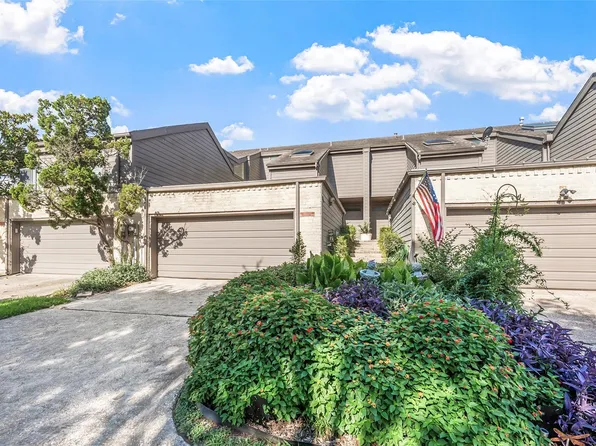 18040 Bal Harbour Dr, Houston, TX 77058