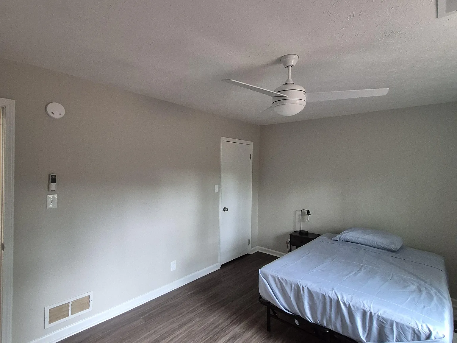 4 bed, 3.0 bath, 1500 sqft, $1,217 — Photo 2