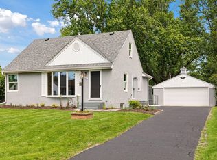 941 Lovell Ave W, Saint Paul, MN 55113