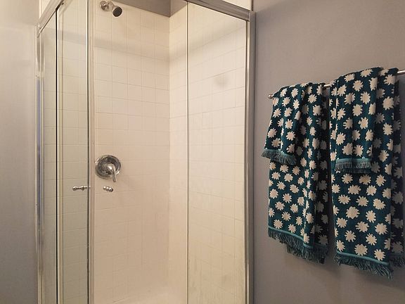 5th image of 3641 S Honore St #3