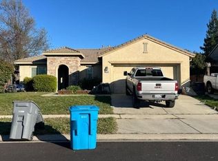 2223 Golden Gate Dr, Plumas Lake, CA 95961