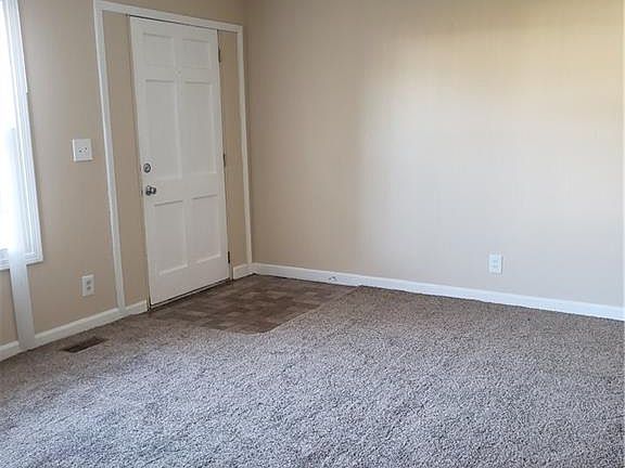 2nd image of 3710 N Chateau Ct