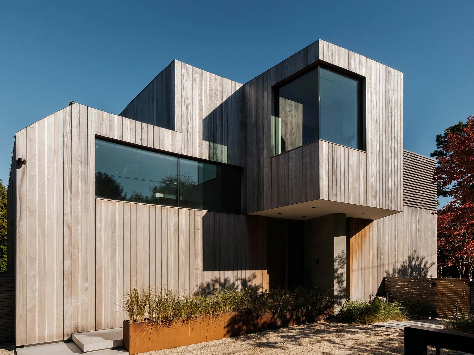 Stunning Architectural Masterpiece in Amagansett — Photo 2