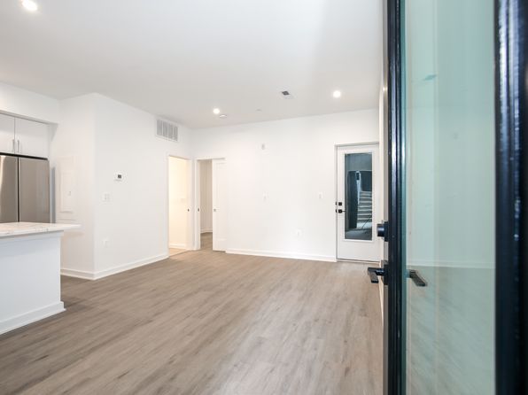 1444 Independence Ave SE #2