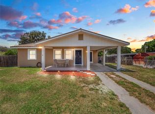 5123 Wood St, Zephyrhills, FL 33542