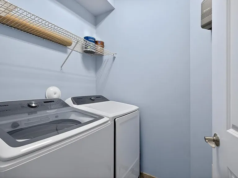 401 Finsbury St #102 — Photo 16