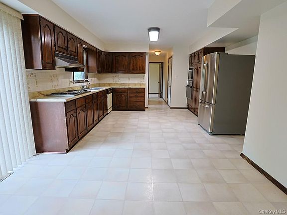2nd image of 25 Georges Road