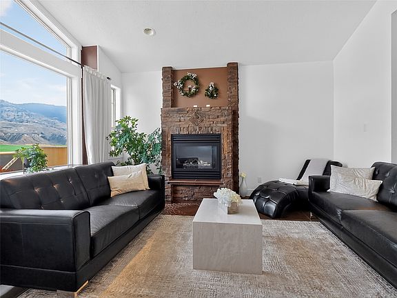 3rd image of 8723 Badger Dr
