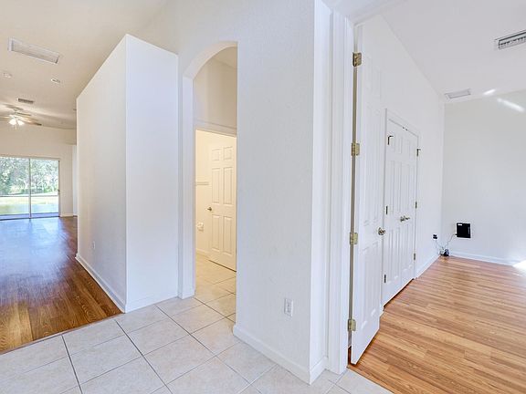 3rd image of 5445 Whispering Willow Way