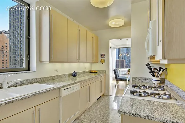 Sold by Corcoran | media 8