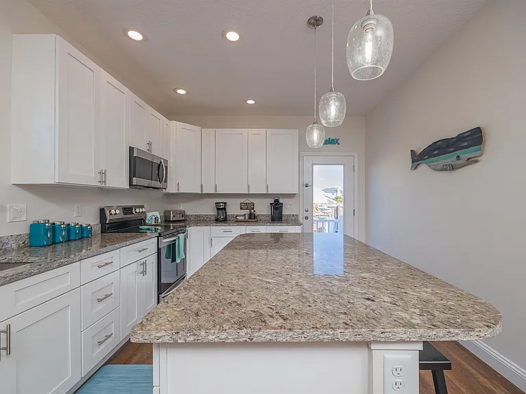 6832 Middleton Ave — Photo 21