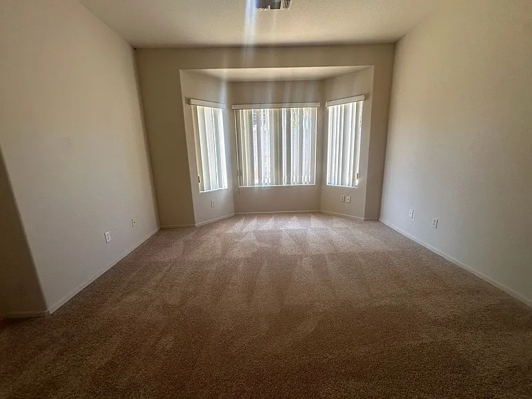 3726 E Longhorn Dr — Photo 26