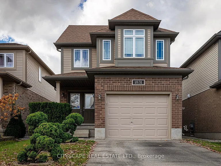 1831 Reilly Walk — Photo 1