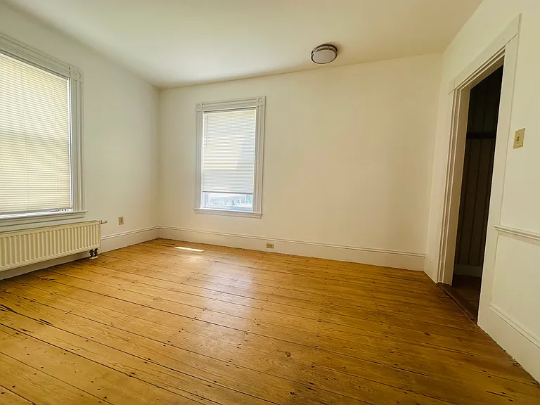 46 Hunting St #2 — Photo 6